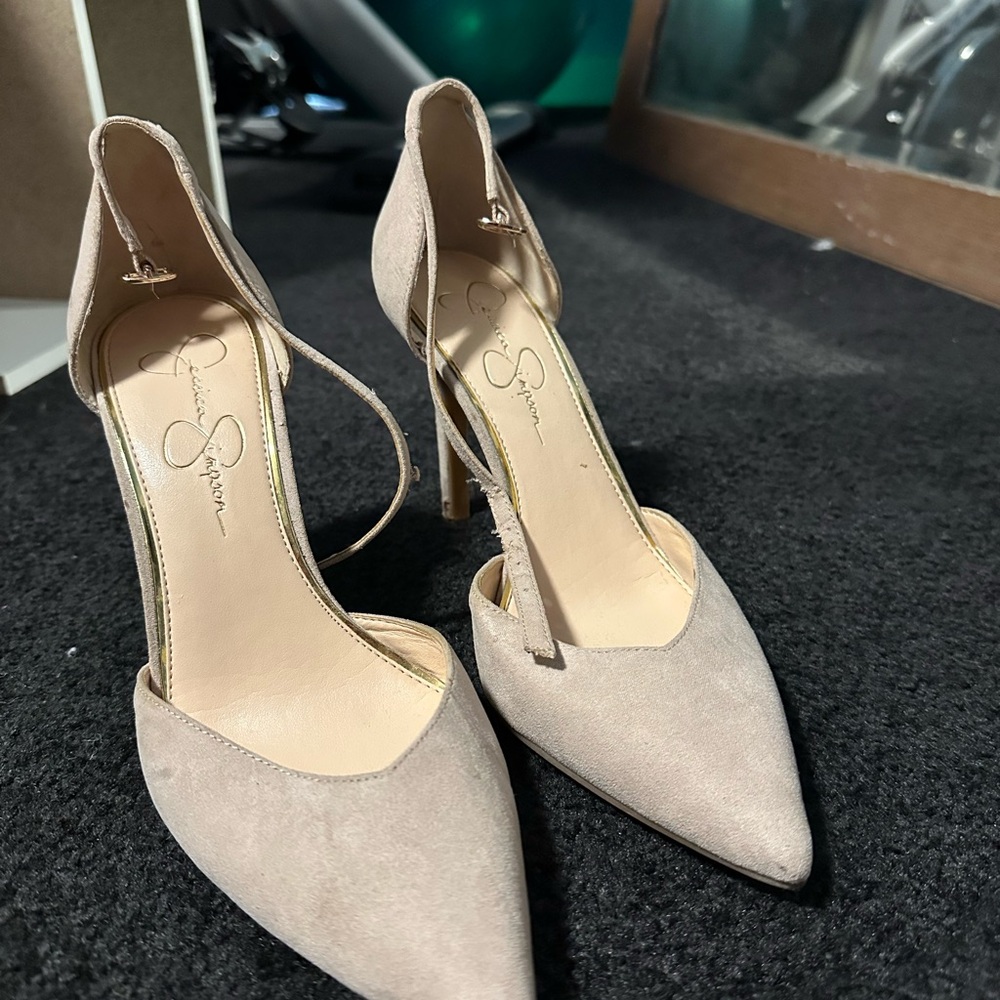 Jessica Simpson Beige Pointed Heels